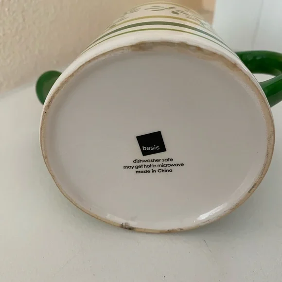 NWOT Set of 2 Ceramic Planters - Picture 3 of 10